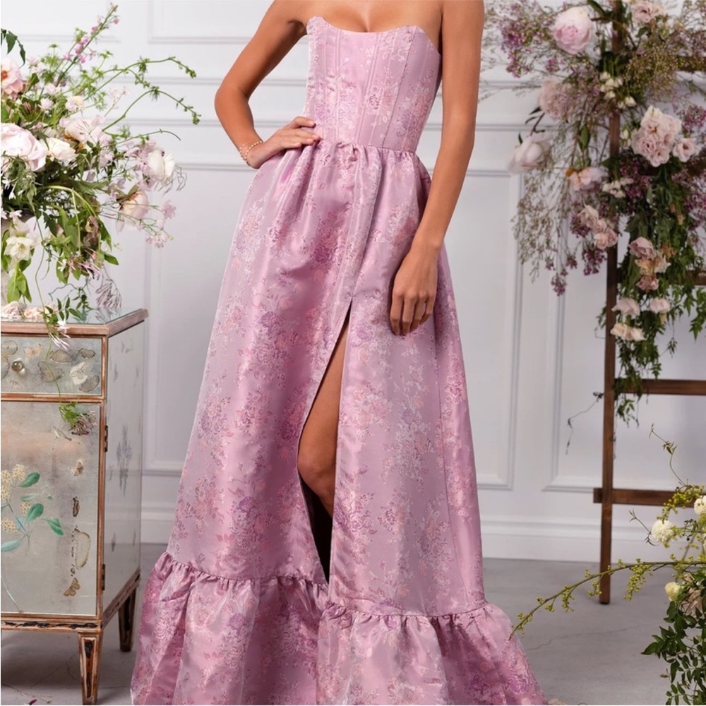 V Chapman Charlotte Dress Maxi Strapless Corset Orchid Haze Windsor Size 4